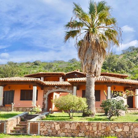 Iss Travel, Panoramic Coda Cavallo Cottages - 10 Km From San Teodoro سان تيودورو المظهر الخارجي الصورة