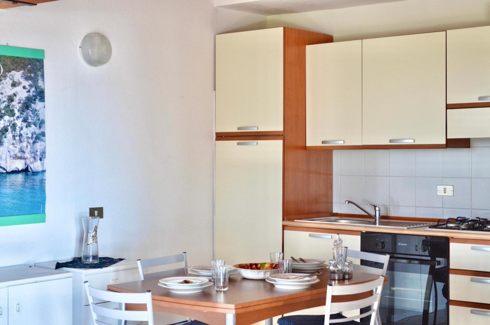 Iss Travel, Panoramic Coda Cavallo Cottages - 10 Km From San Teodoro سان تيودورو المظهر الخارجي الصورة